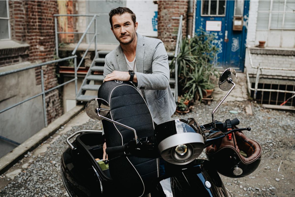 Wechseln des Akku beim Elektroroller von Kumpan electric 